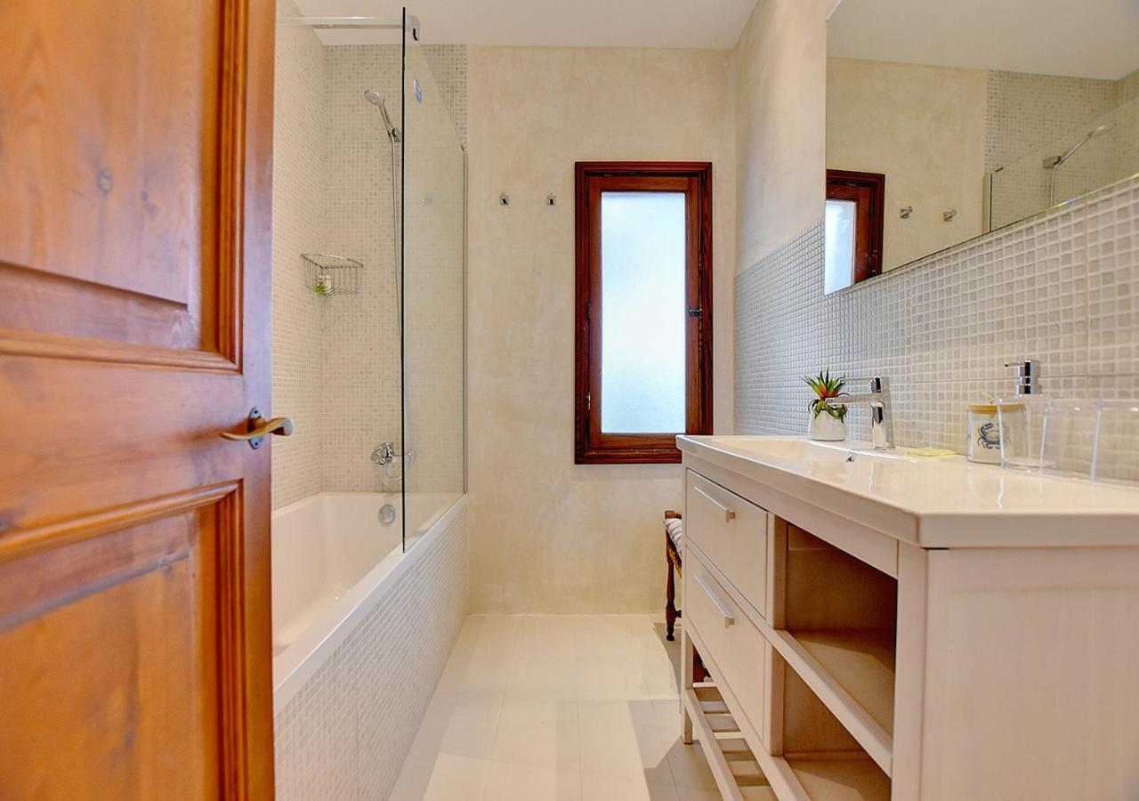 Ca Na Marieta House By Slow Villas Puerto Colom Eksteriør billede